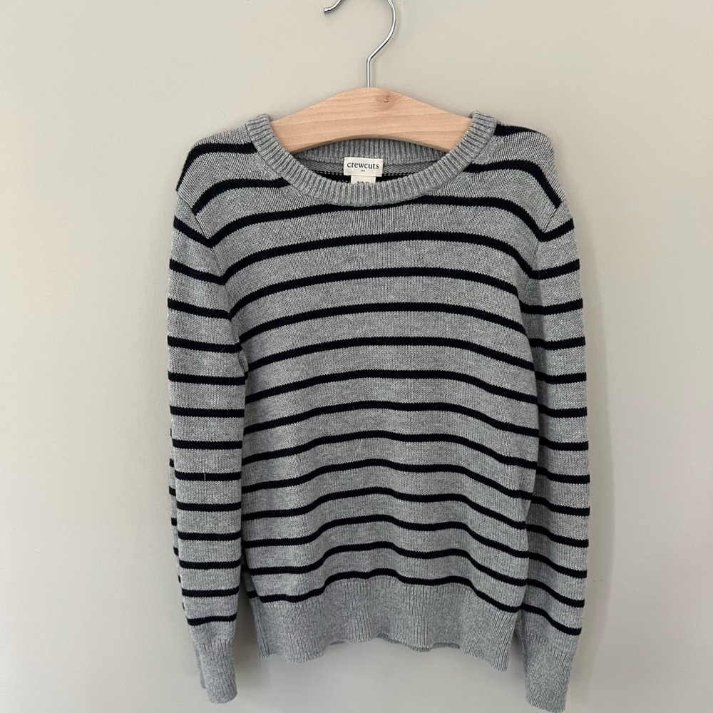 Crewcuts boys size 7 gray & navy blue striped pullover sweater.